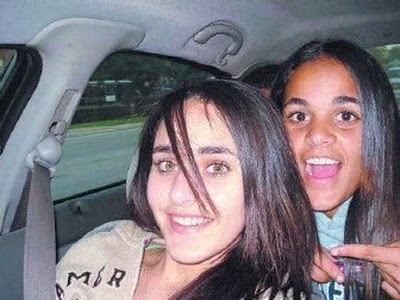 Amina Said 18 and her sister Sarah 17 USA